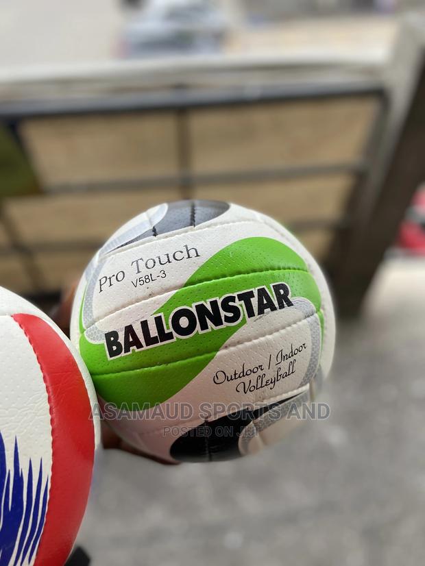 Original Sawn Vollyball at Cool Price · Photo 2