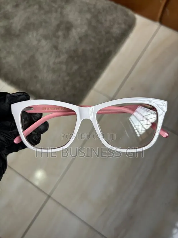 Carolina Herrera White/Pink Eye Glasses · Photo 1