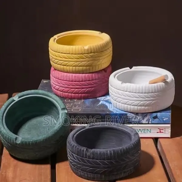 Tyre-Shape Ashtray · Photo 1