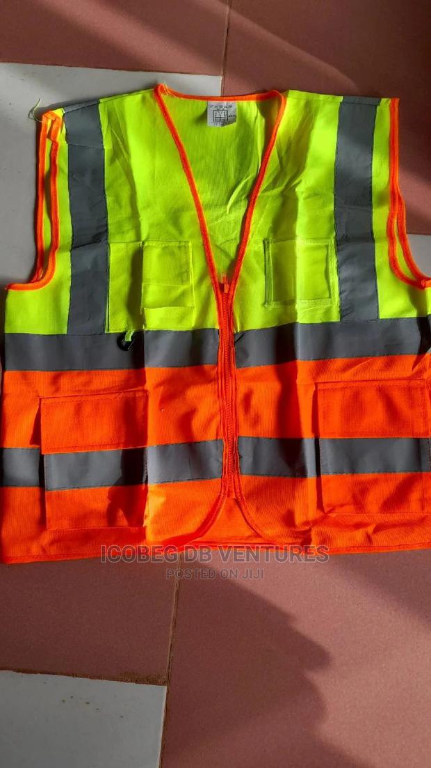 Double Colour Vests · Photo 3