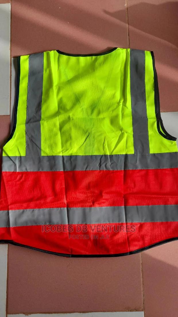 Double Colour Vests · Photo 8