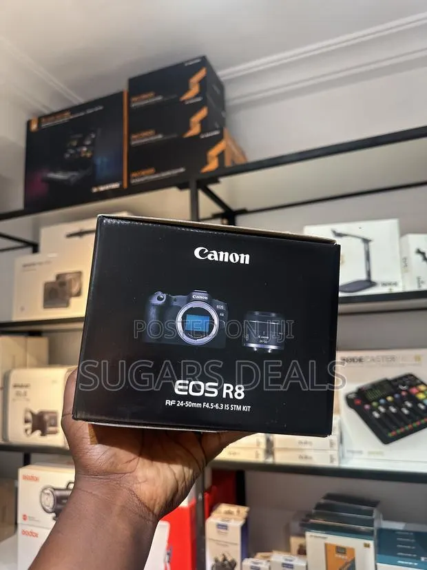 Canon EOS R8 Mirrorless Camera With RF 24-50mm F/4.5-6.3 IS STM Lens · Photo 1