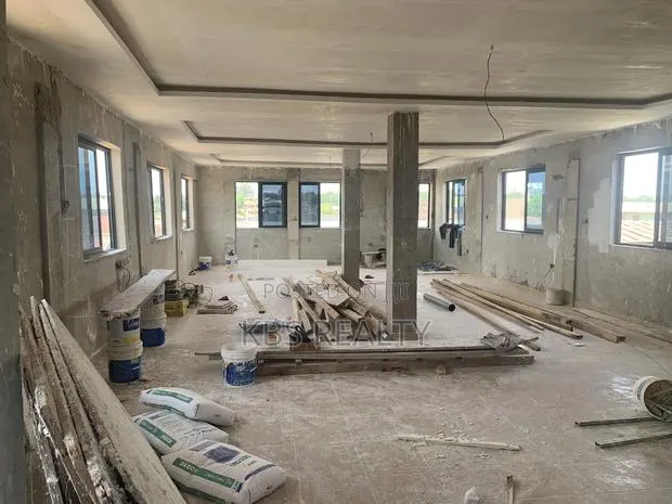 Office Space for Rent in Ahodwo · Photo 1