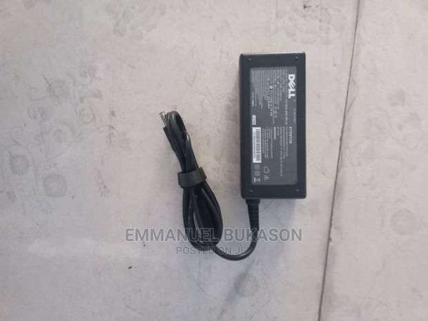 Dell Small Pin Charger · Photo 1