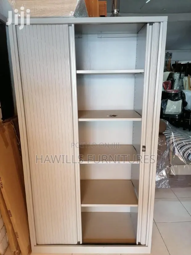 Rolling Metal Cabinet · Photo 1