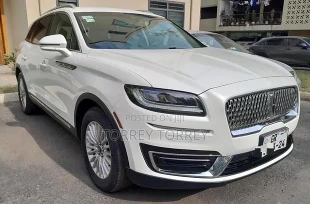 Lincoln Nautilus 2020 White · Photo 1