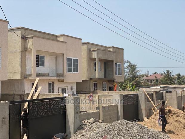 3bdrm House in Bronko Housing, Accra Metropolitan for sale