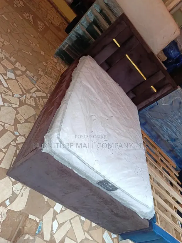 Lovely 54x75 Double Bed With Mattress. Free Delivery · Photo 1