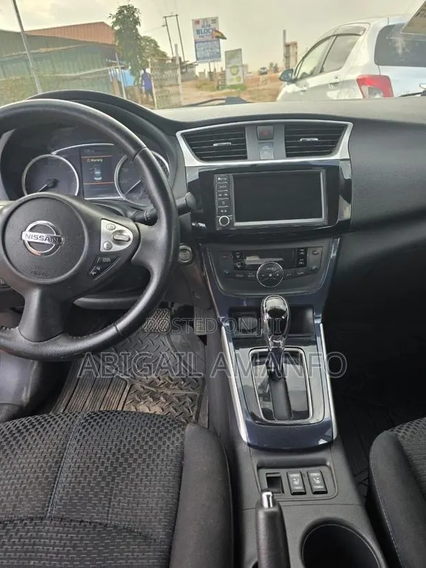 Nissan Sentra 2019 Black · Photo 1