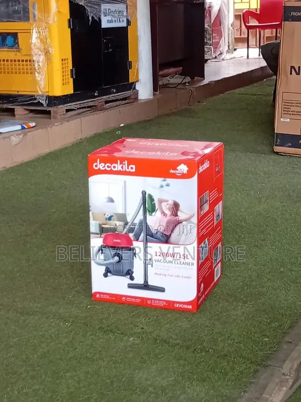Industrial Vacuum Cleaner for Workshops and Offices · Photo 1
