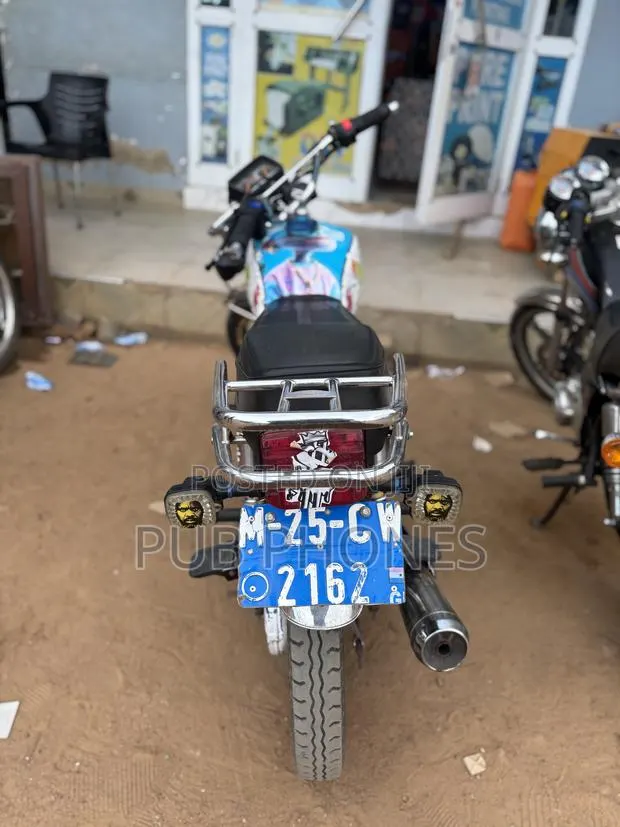 Royal RY125 2025 Black · Photo 1