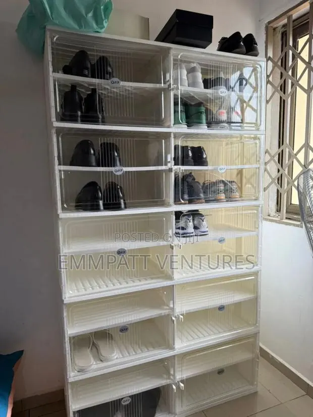 Modernised Durable Plastic Wardrobe · Photo 1