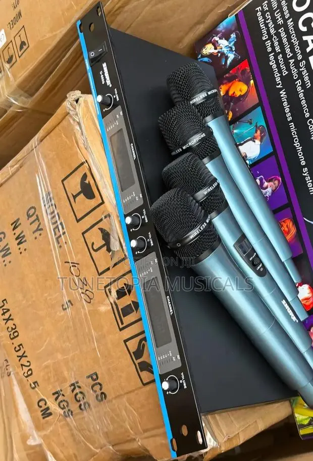 Shure U-6600 Uhf 4in1 Professional Wireless Microphone · Photo 1