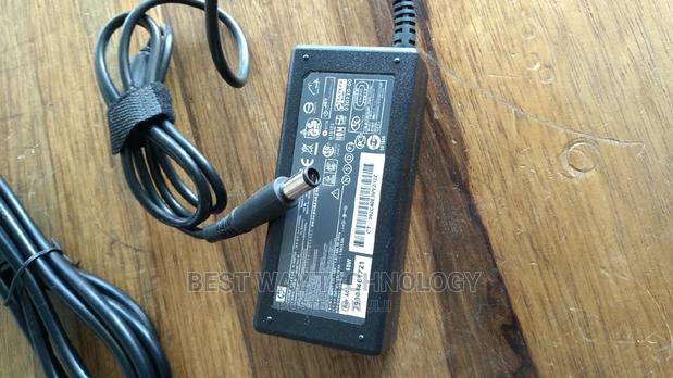 Hp Laptop Charger · Photo 1
