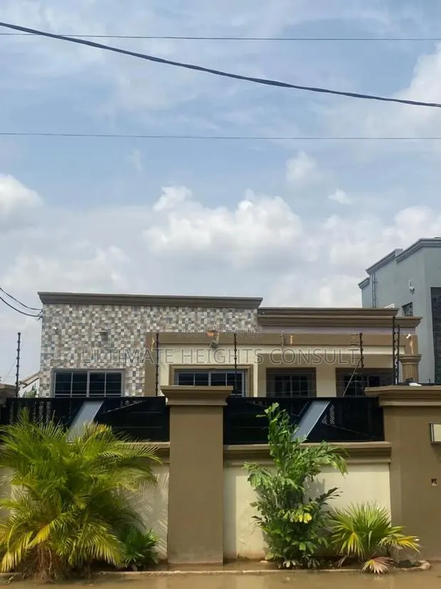 3bdrm House in Ashley Botwe for sale · Photo 1