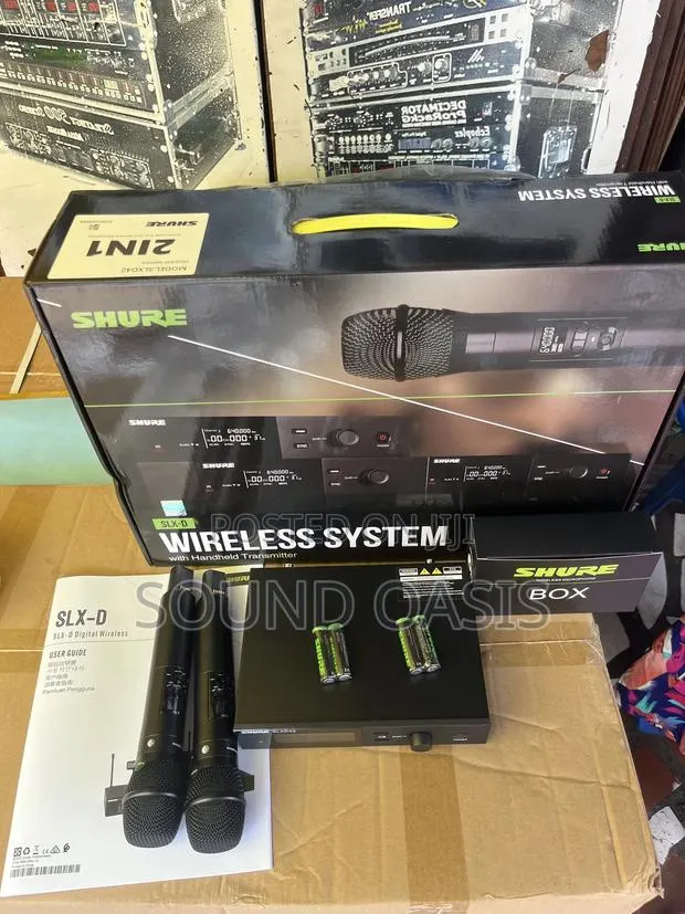 Shure SLX-D 2 in 1 Digital Microphone · Photo 1