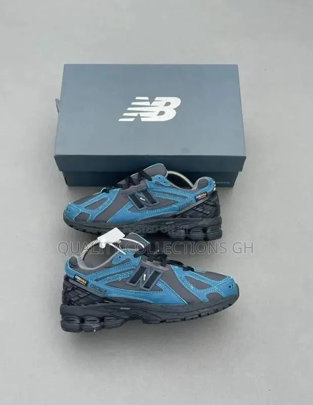 New Balance 1906r Light Blue · Photo 1