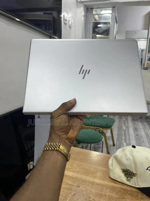 Laptop HP EliteBook 840 G5 8GB Intel Core i5 SSD 128GB · Photo 1