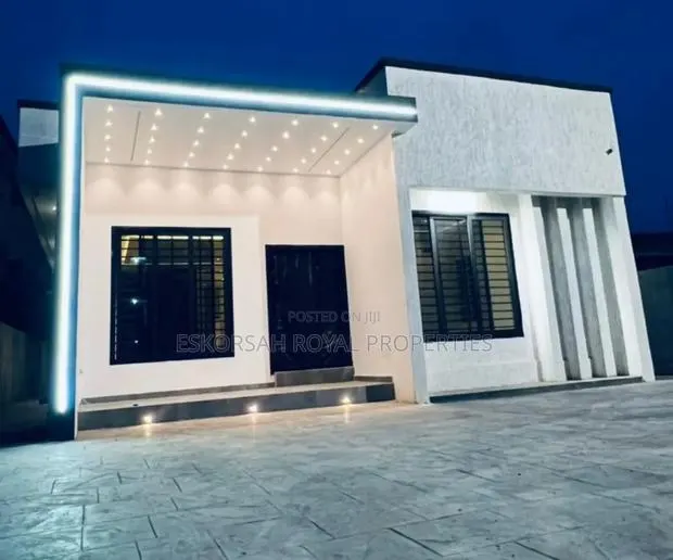 4bdrm House in Lakeside, Ashaley Botwe for sale · Photo 1