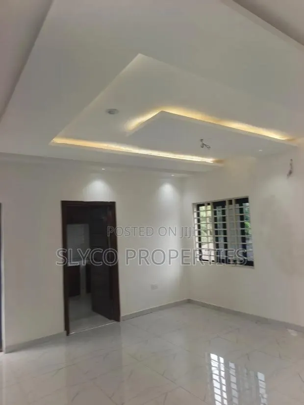 2bdrm Apartment in Adweso Ssnit, New-Juaben Municipal for rent · Photo 1