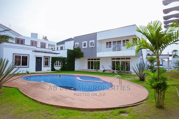 Furnished 5bdrm House in Spintex for Sale · Photo 1