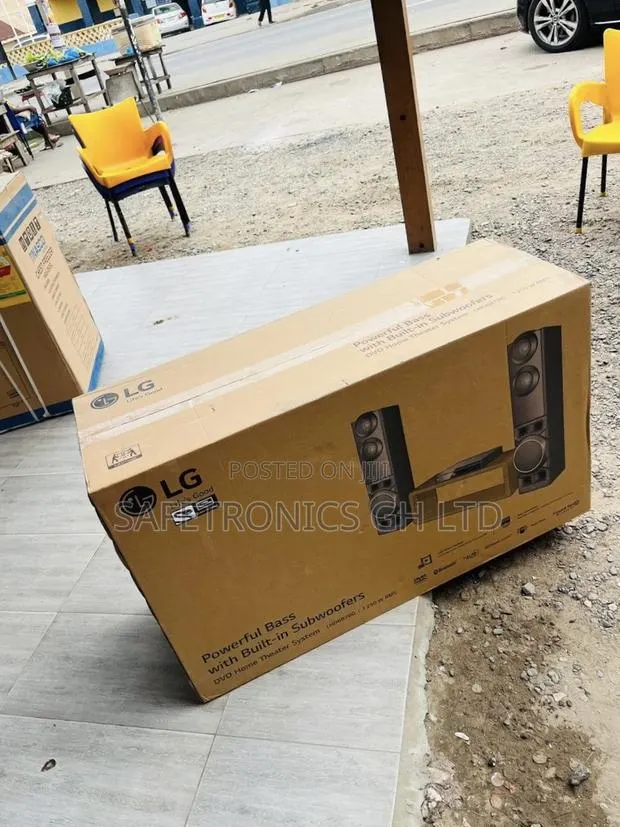Accurate Lg Bluetooth 1250 Watts LHD 687 5.1ch Soundbar · Photo 1