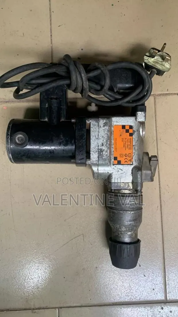 Concrete Breaker Machine Working Perfectly Uk Home Used · Photo 1