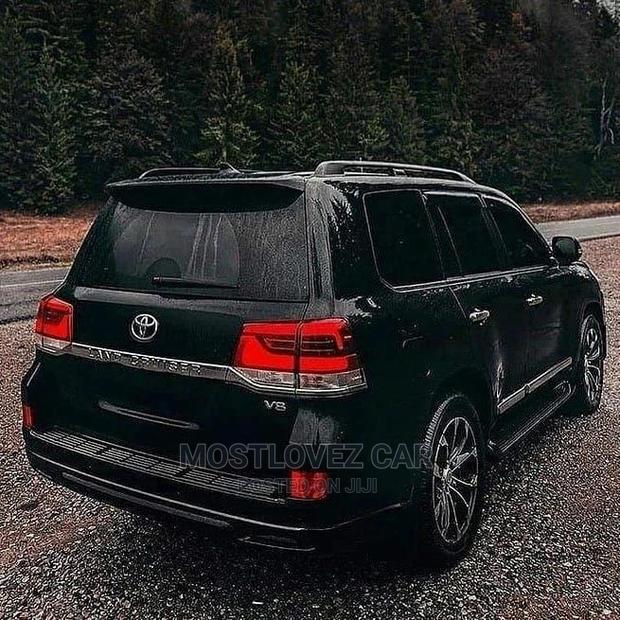 Car Rentals Rent a 4-Wheel Drive for Long Journeys in Ghana · Photo 2