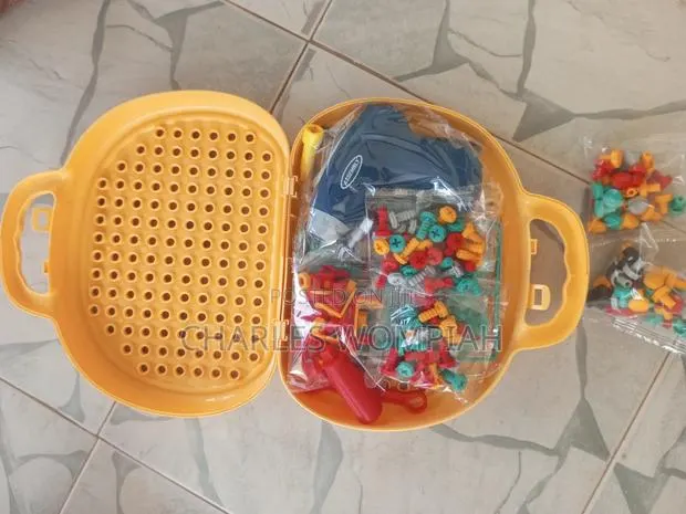 Engineering Box · Photo 1