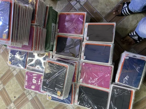 iPad A16 Cases · Photo 1