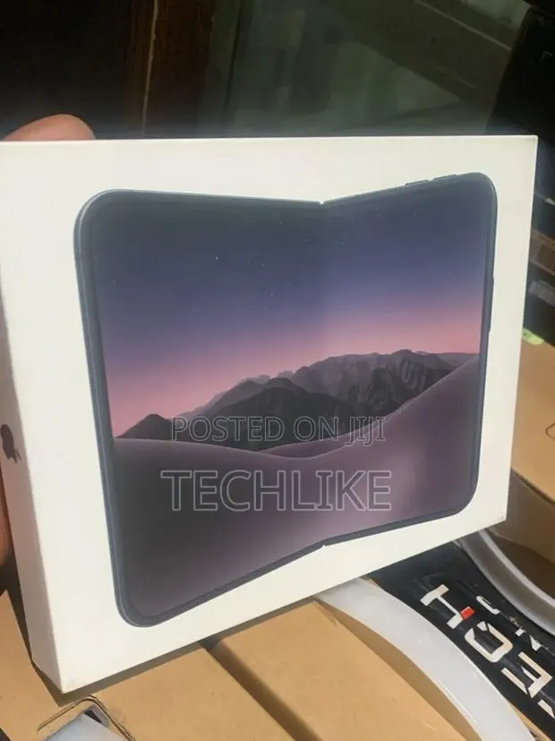 New Apple iPhone Duo 256 GB Black · Photo 1