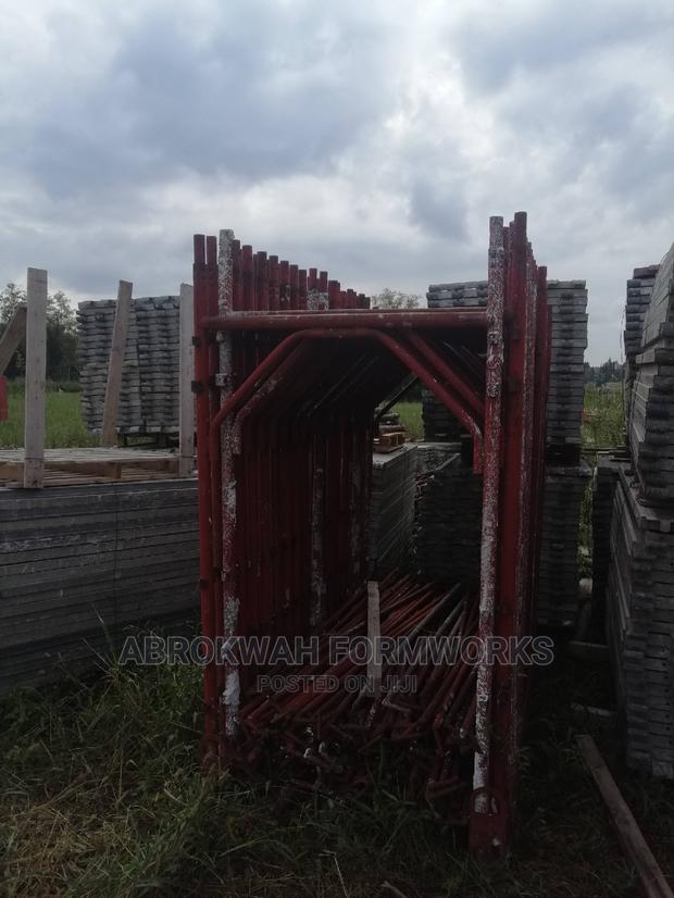 Steel Decking/No Ply Wood/Formwork · Photo 4