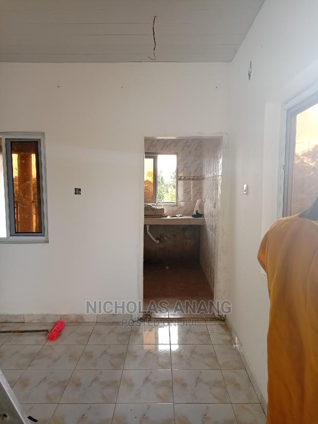 1bdrm House in New Town for rent · Photo 2