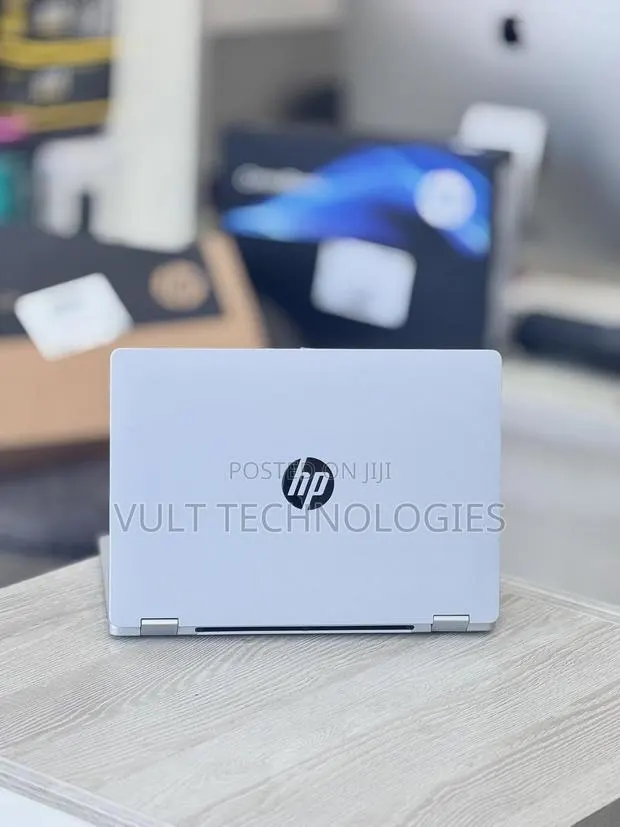 New Laptop HP OmniBook 5 Flip 16GB Intel Core 7 SSD 512GB · Photo 1