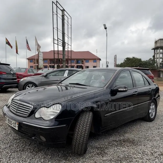 Mercedes-Benz C-Class C 200 Kompressor (W203) 2004 Black · Photo 1