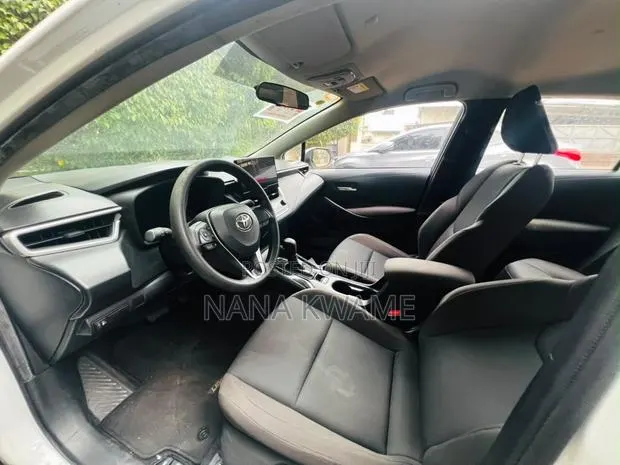 Toyota Levin 2023 White · Photo 5