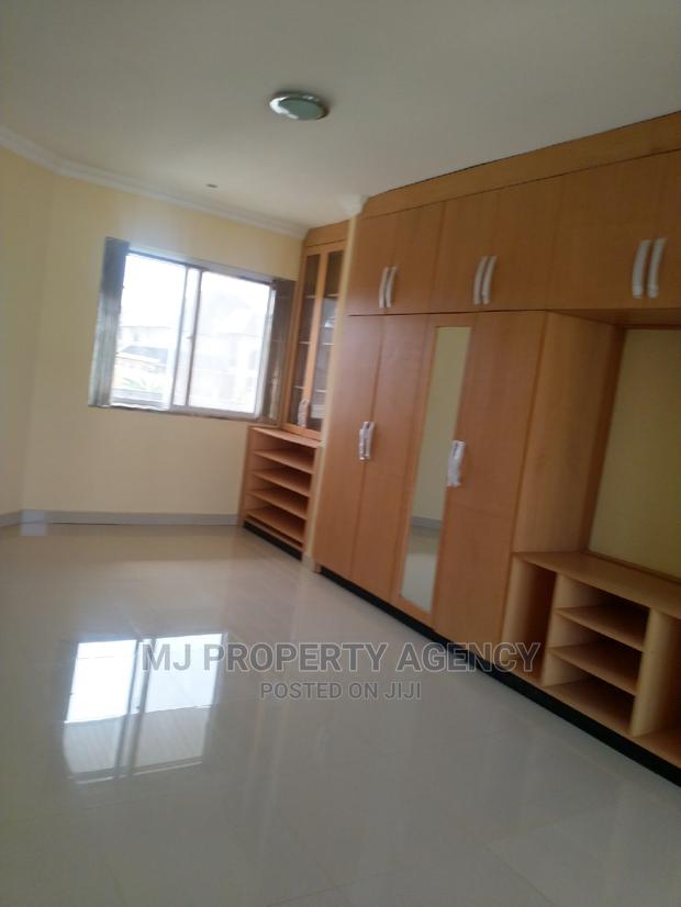 3bdrm Townhouse / Terrace in Community 25 Hfc, Tema Metropolitan · Photo 7