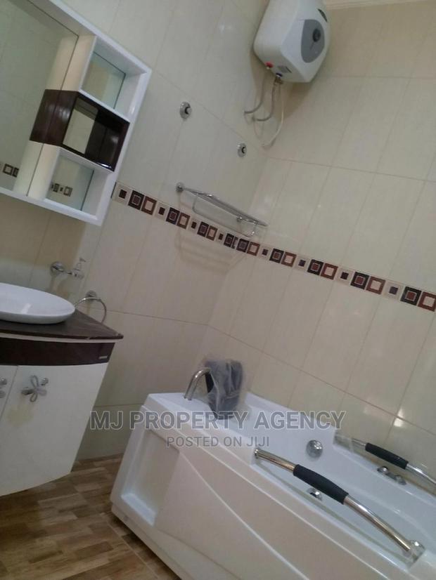 3bdrm Townhouse / Terrace in Community 25 Hfc, Tema Metropolitan · Photo 5