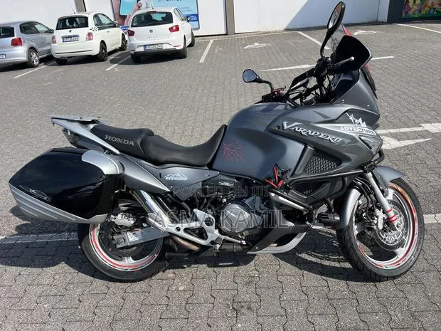 Honda 2024 Gray · Photo 1