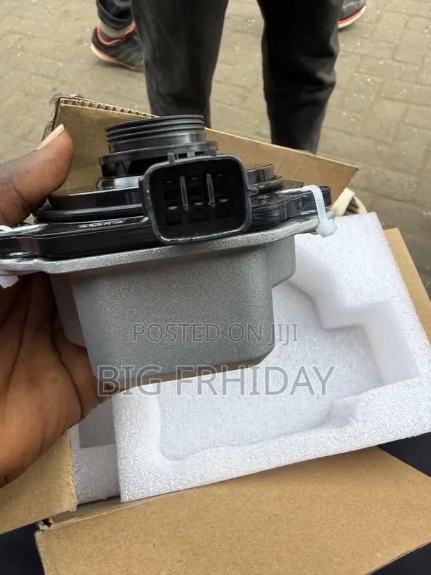 Toyota Rav4 Camry Highlander Corolla 2017 -2024 Water Pump · Photo 1