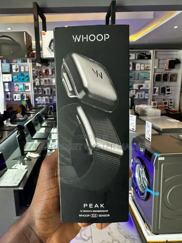 Whoop Peak 5.0 Activity Tracker · Photo 1