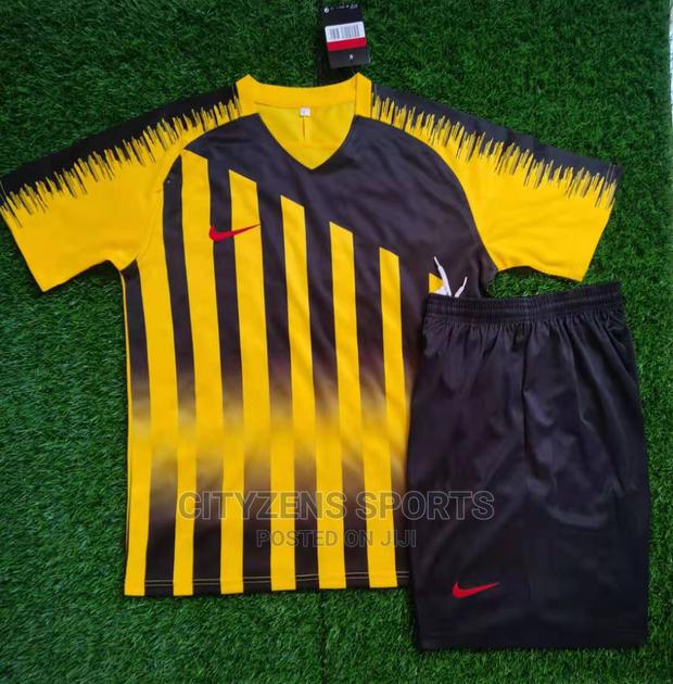 Nike Set of Jerseys · Photo 3
