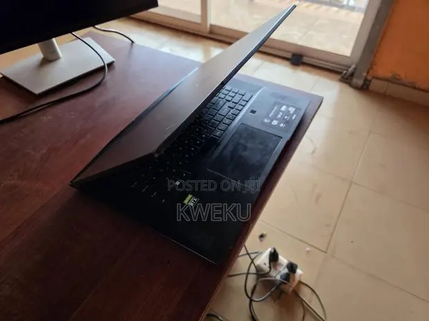 Laptop MSI Stealth GS77 16GB Intel Core i9 SSD 512GB · Photo 1