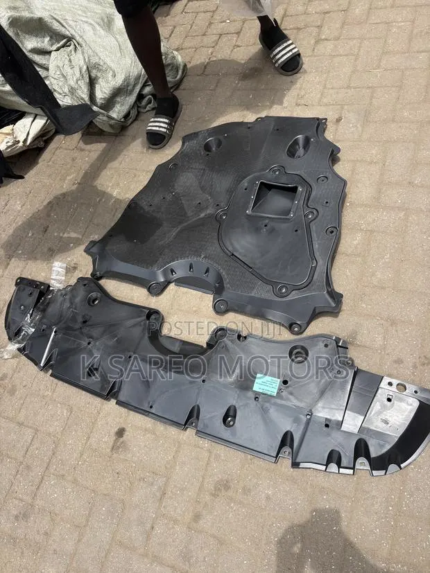 Toyota Rav 4 2020,21,22,23,24 Mud Guard, Engine Under Cover · Photo 1