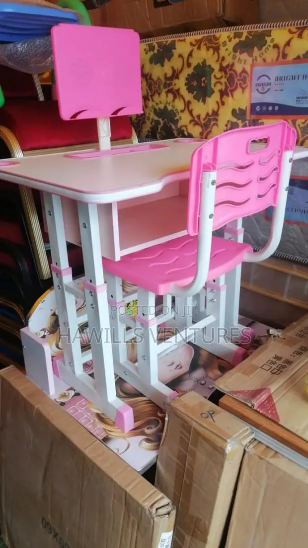 Beautiful Kids Study Table and Chair · Photo 1