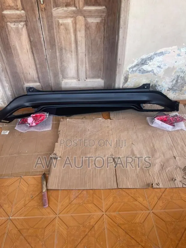 Honda HRV 2016 Rear Bumper Complete · Photo 1