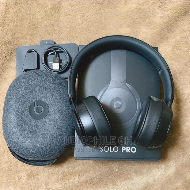 Beats Solo Pro Active Noise Cancelling Headphones · Photo 2