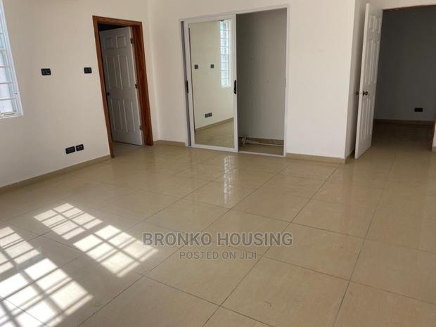 3bdrm Apartment in Bronko Housing, Acquinas for rent · Photo 7