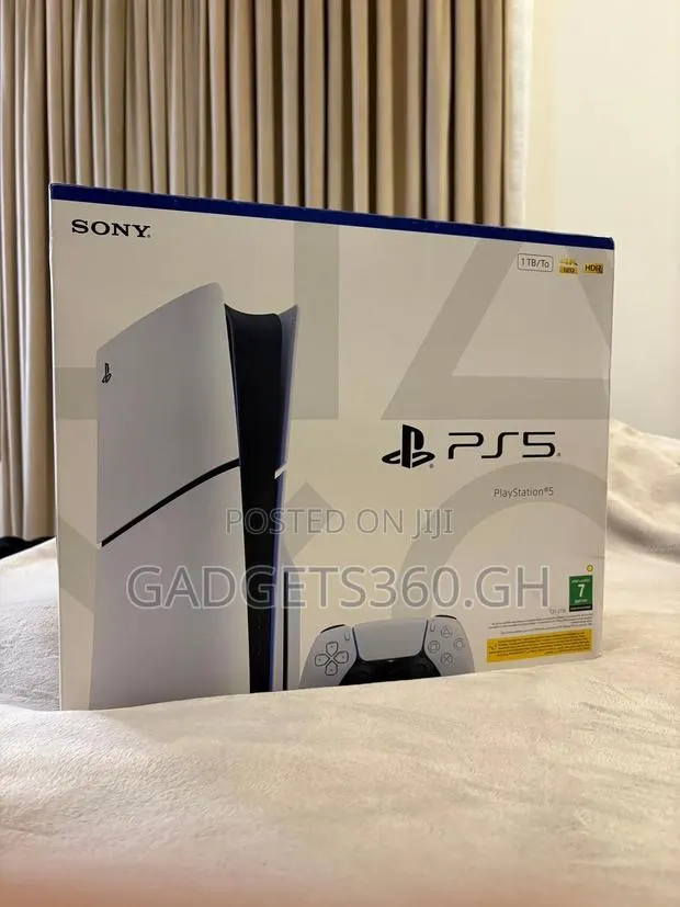 Sony Playstation 5 Slim (1tb Standard Edition + Fc26) · Photo 1