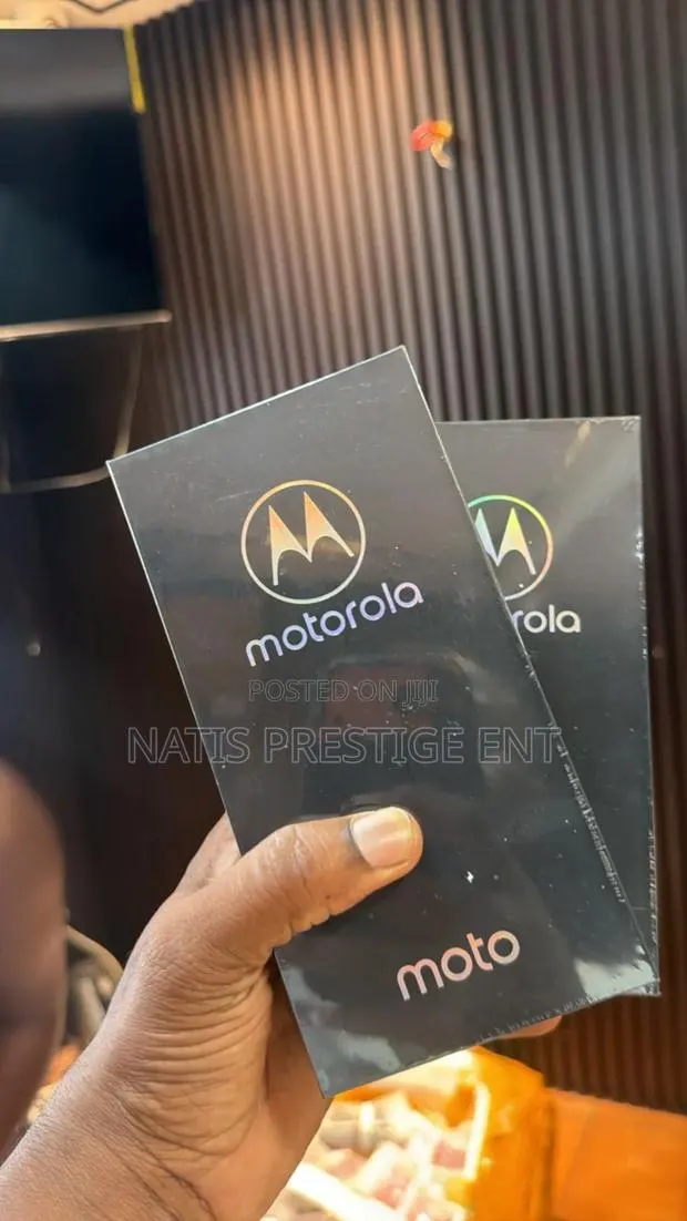 New Motorola Edge Plus 256 GB Black · Photo 1